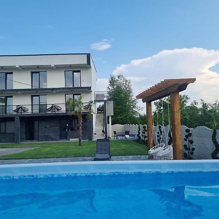 Cataleya House Otel Oesti-Paminteni Dış mekan fotoğraf