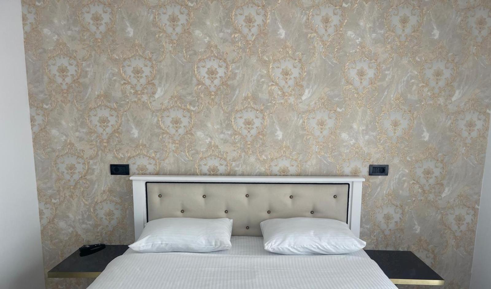 Cataleya House Otel Oesti-Paminteni Dış mekan fotoğraf