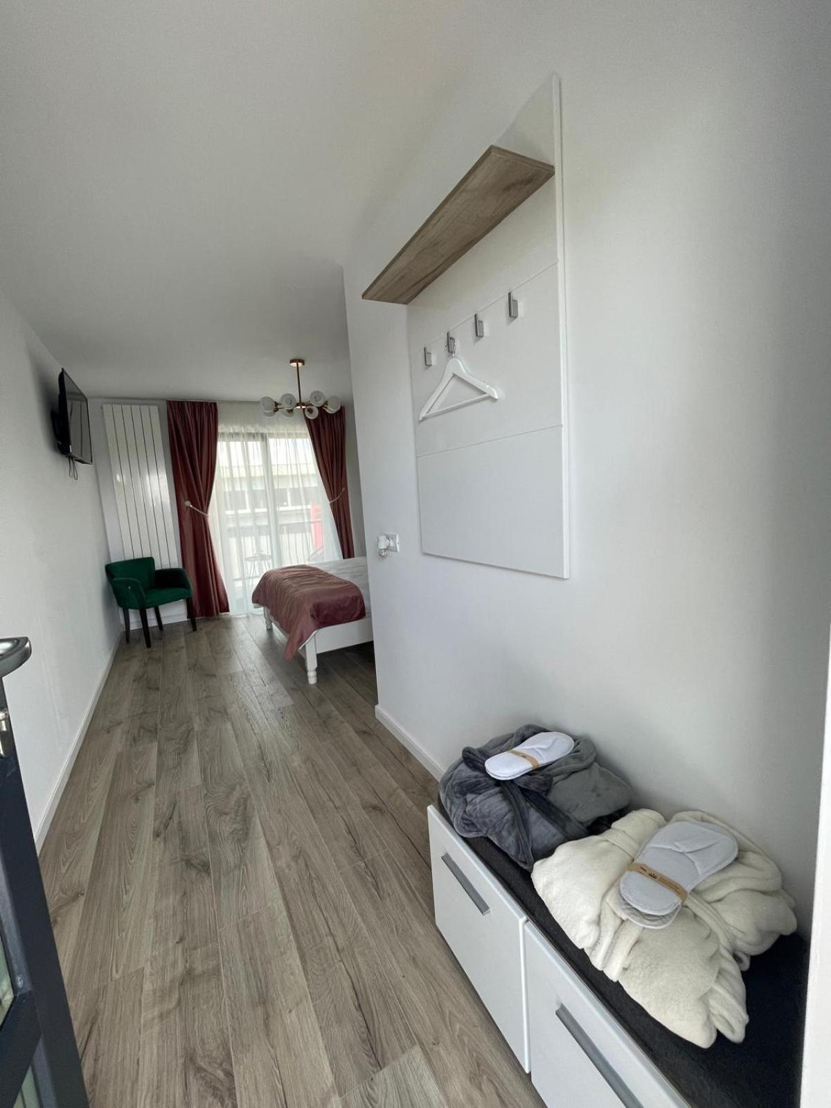 Cataleya House Otel Oesti-Paminteni Dış mekan fotoğraf