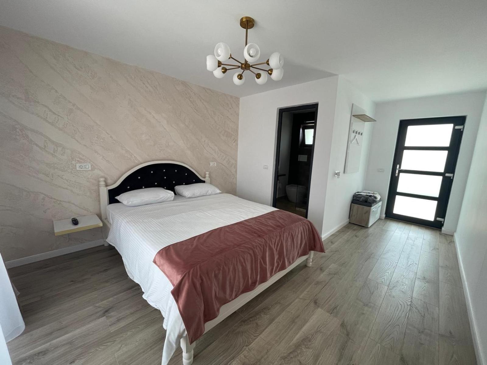 Cataleya House Otel Oesti-Paminteni Dış mekan fotoğraf