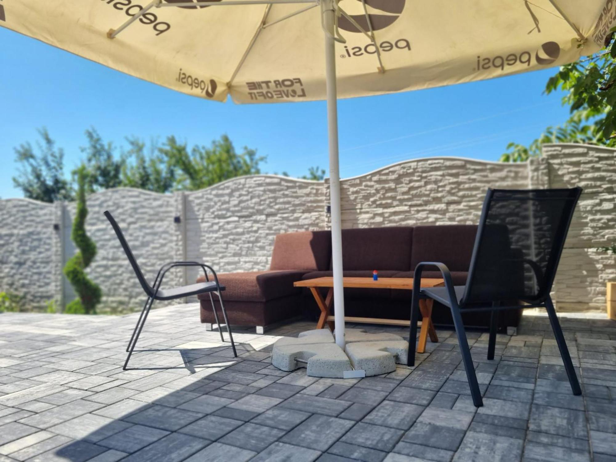 Cataleya House Otel Oesti-Paminteni Dış mekan fotoğraf